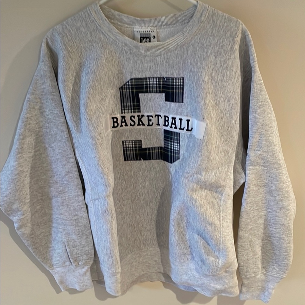 Lee vintage Unisex Gray Basketball Sweatshirt with S.